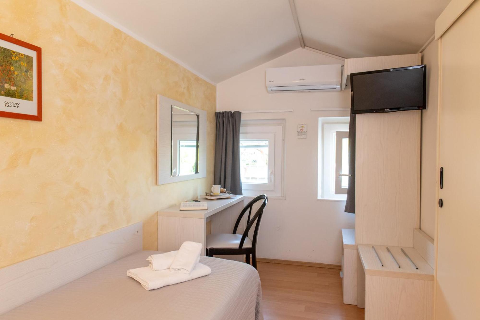 Hotel Hawaii Bed And Coffee Riccione Extérieur photo