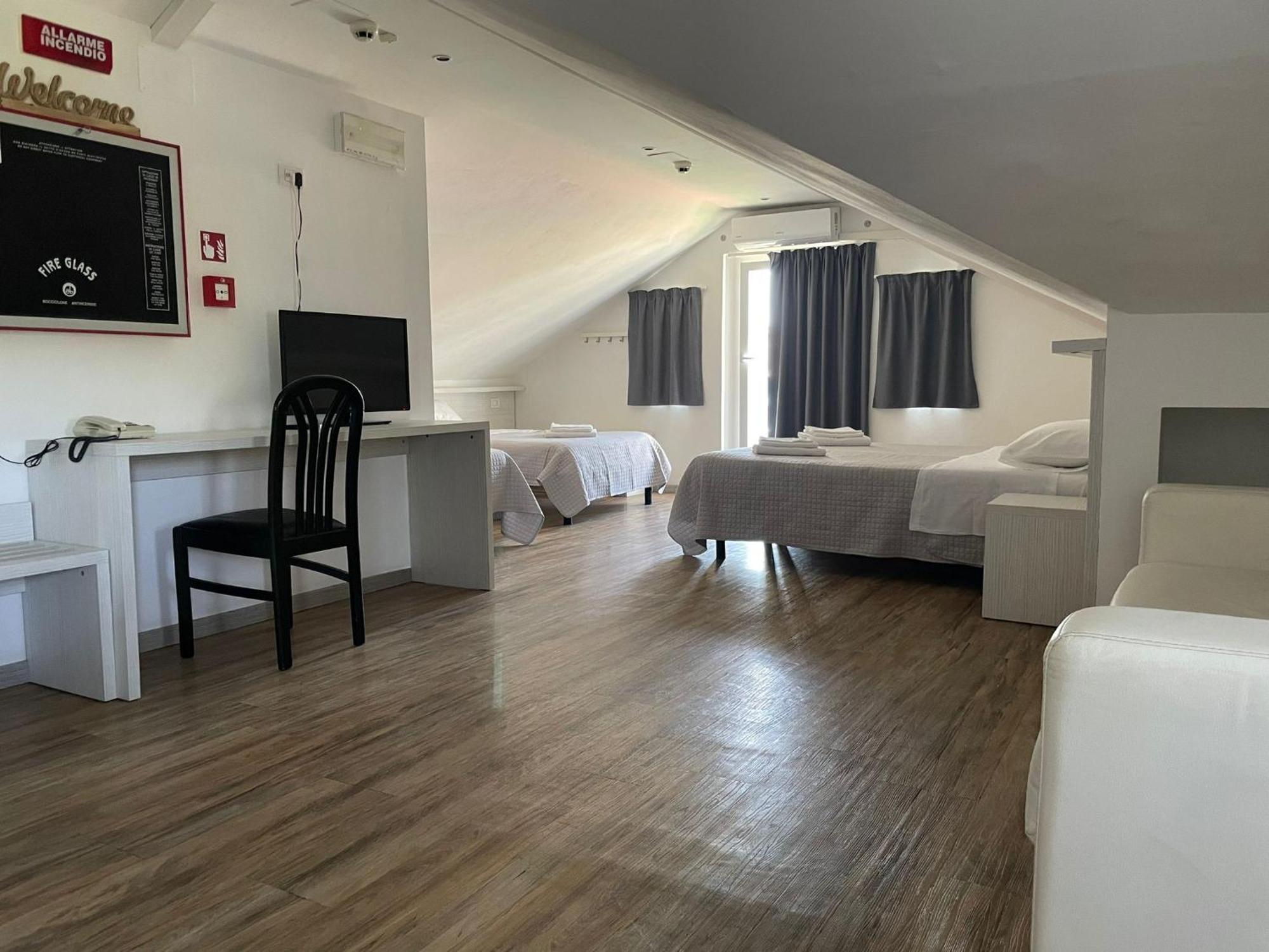 Hotel Hawaii Bed And Coffee Riccione Extérieur photo