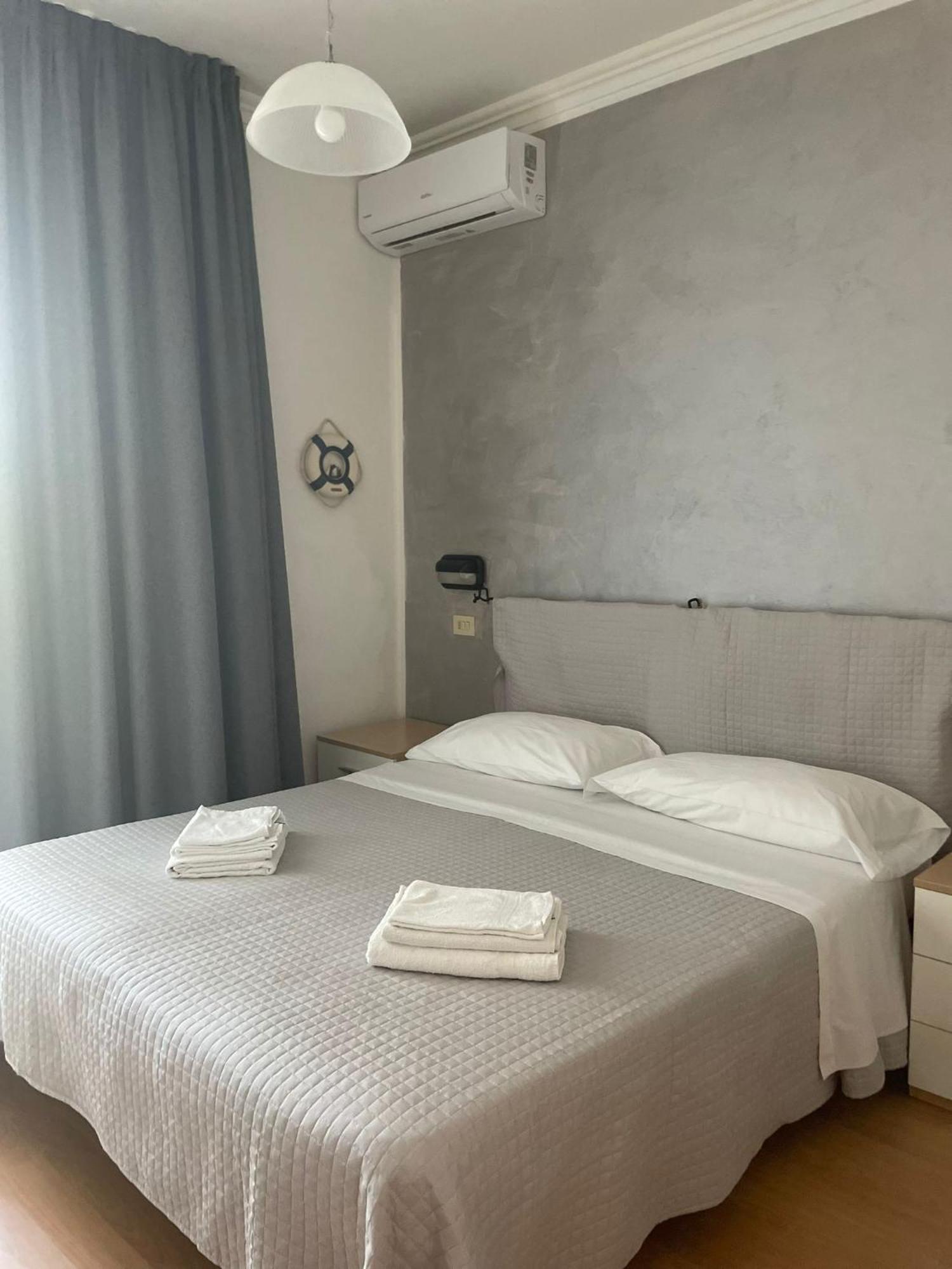 Hotel Hawaii Bed And Coffee Riccione Extérieur photo