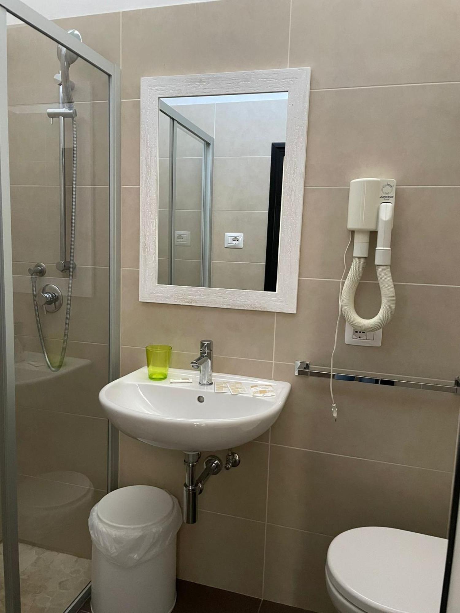 Hotel Hawaii Bed And Coffee Riccione Extérieur photo