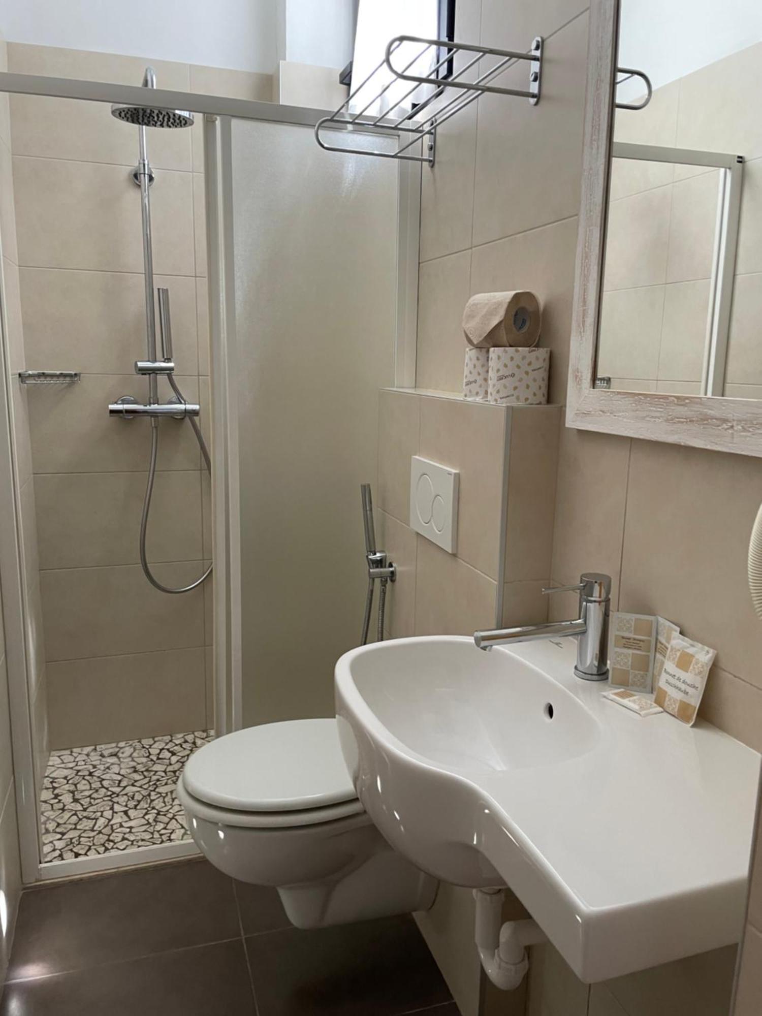 Hotel Hawaii Bed And Coffee Riccione Extérieur photo